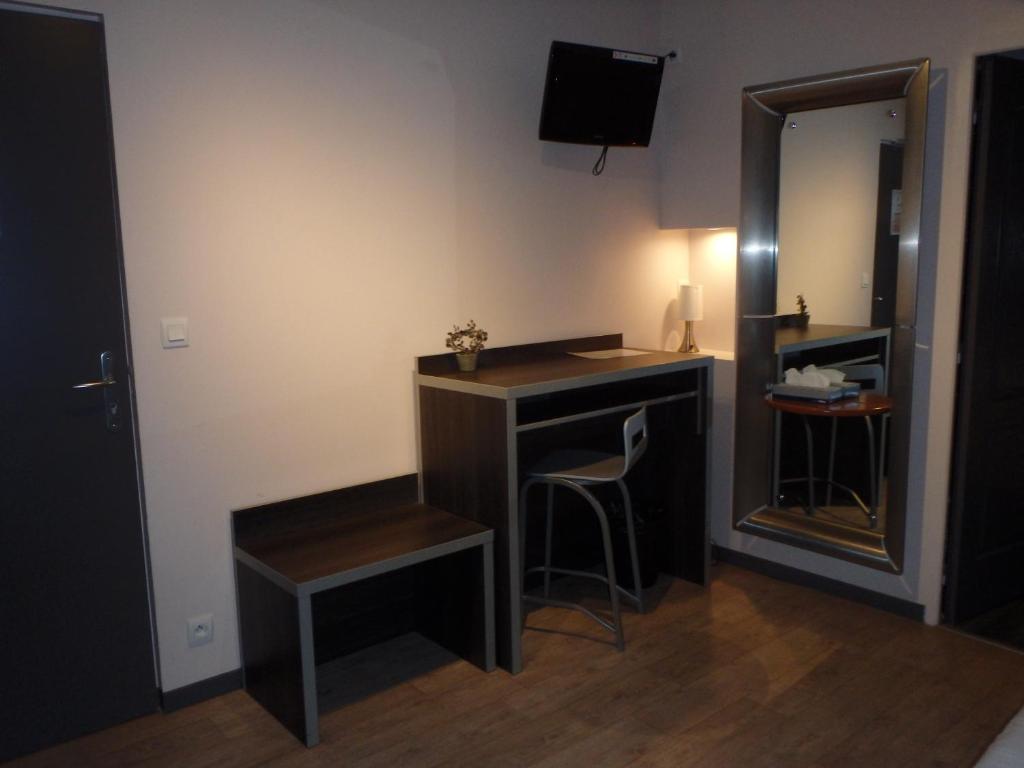 Contact Hotel Les Ailes Challes-les-Eaux Bilik gambar